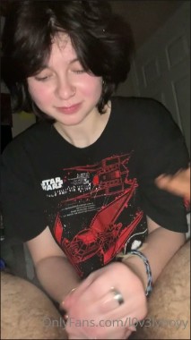 [Image: Cumshots16299122013.jpg]