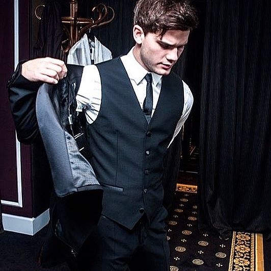 Jeremy Irvine