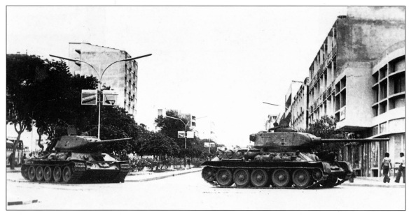 Cuban-T-34-85-Streets-of-Huambo-1975.jpg