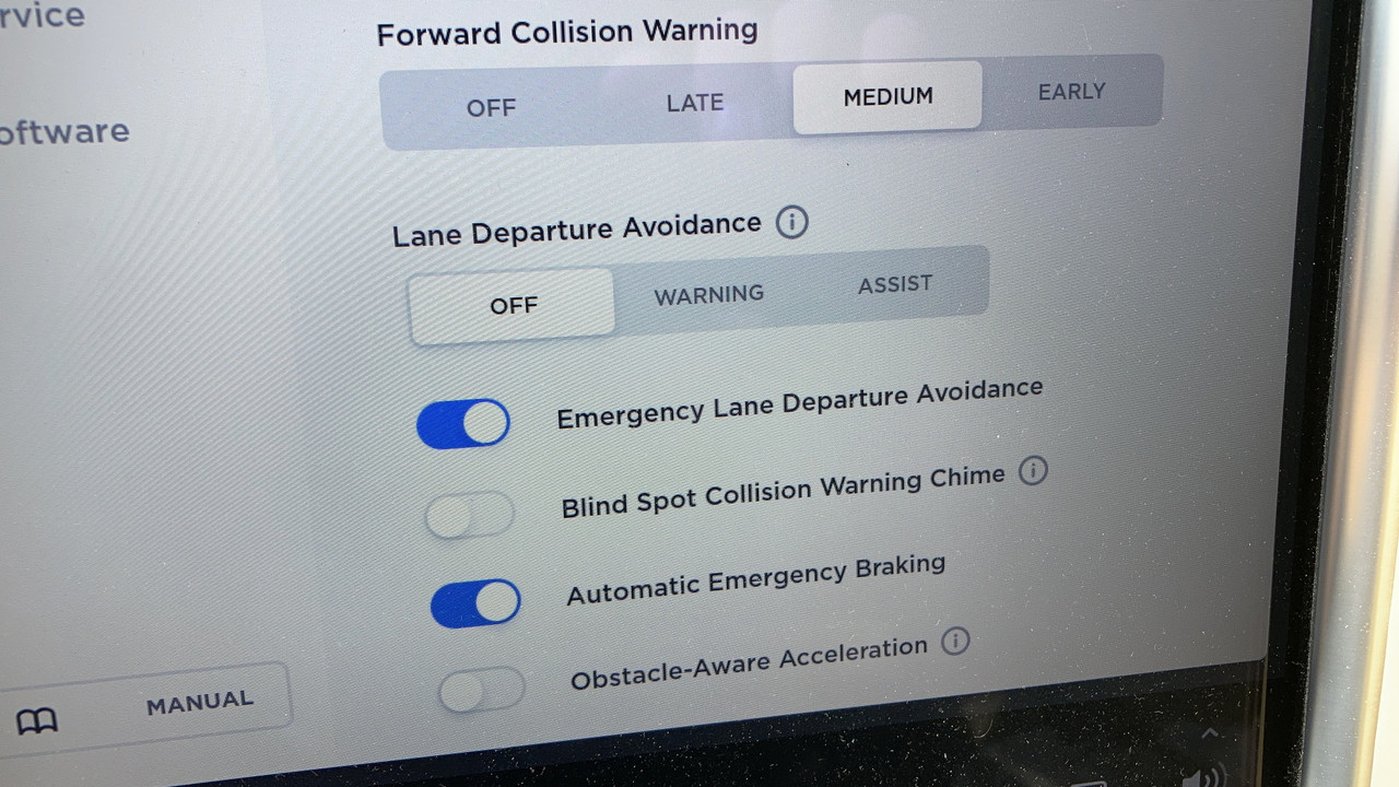 B4833E73-F238-4023-B0B8-64A96279758E