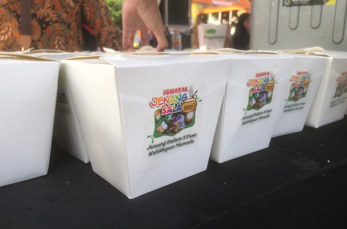 Total 1.000 jenang dibagikan kepada para masyarakat yang hadir dalam Semarak Jenang Sala 2022.