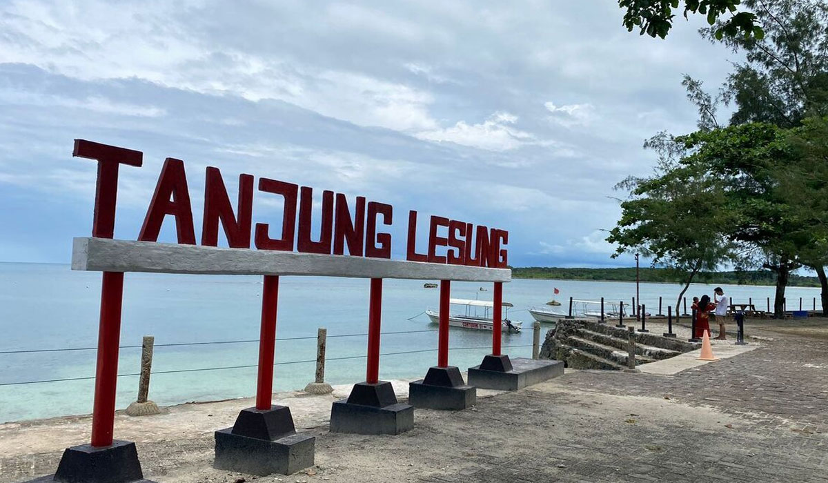 Pesona Keindahan Pantai Tanjung Lesung yang Sangat Terkenal