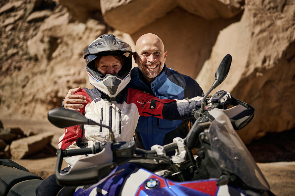 P90533833_highRes_bmw-motorrad-clothin