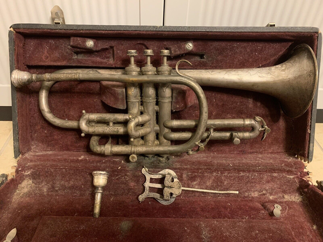 King 1935 Master Model cornet sn 182130 (2)
