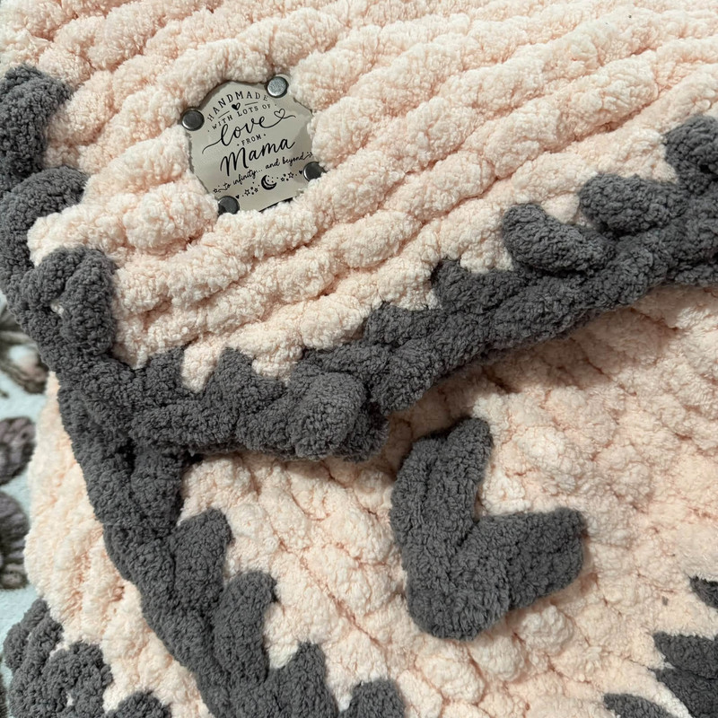 Chunky knit blanket example