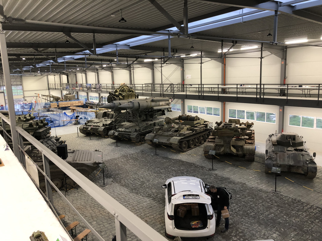 F5DF54A9-4DB2-4976-9AEC-A0D9986A35E4