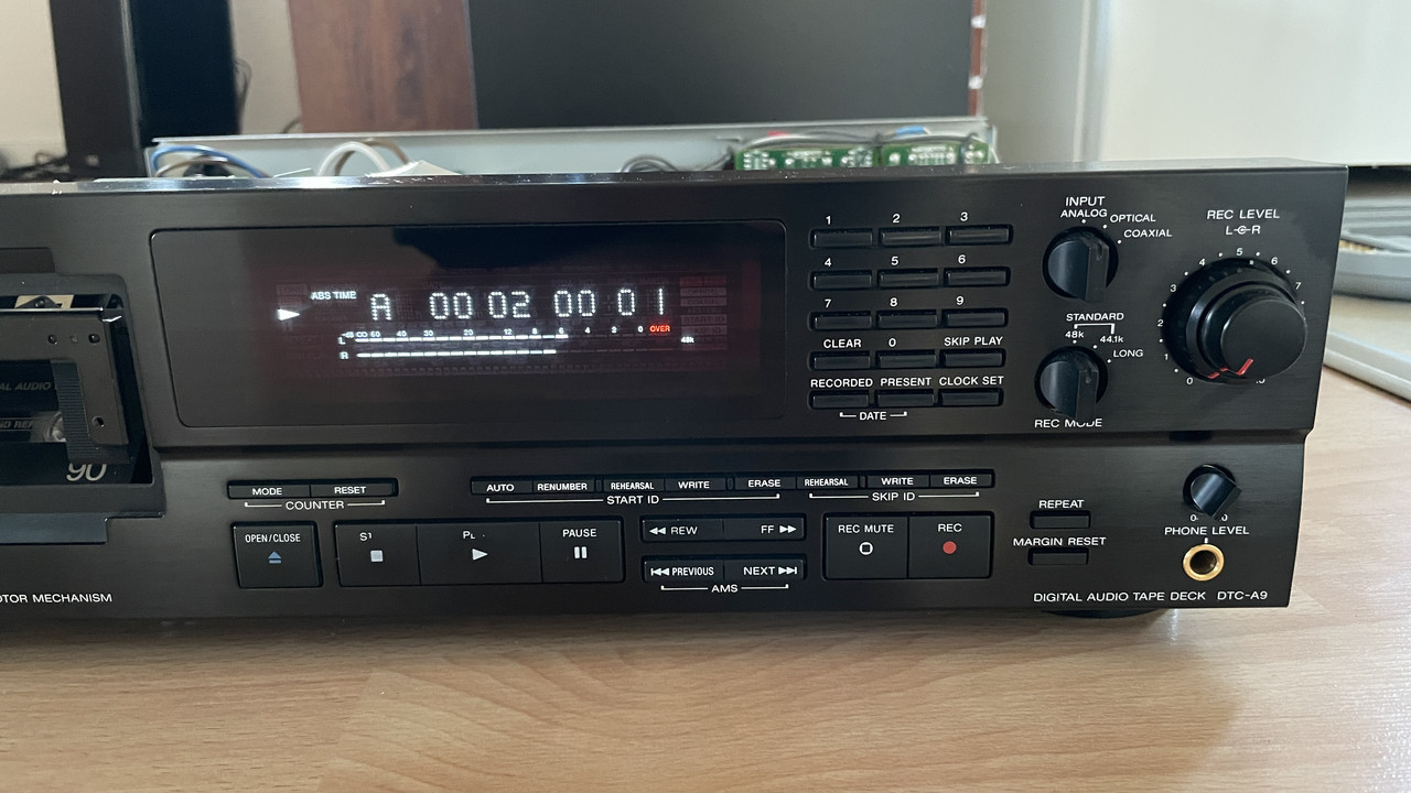 4A002DF0-8142-498A-9428-A2A41FC3E28F