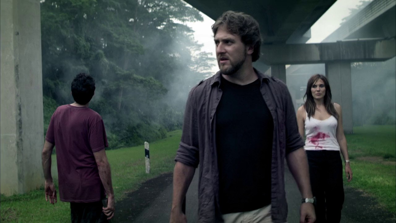 Robotropolis-2011-Blu-Ray-Hindi-English-720p-x264-AVC-DD-5-1-ESub-mkv-0005