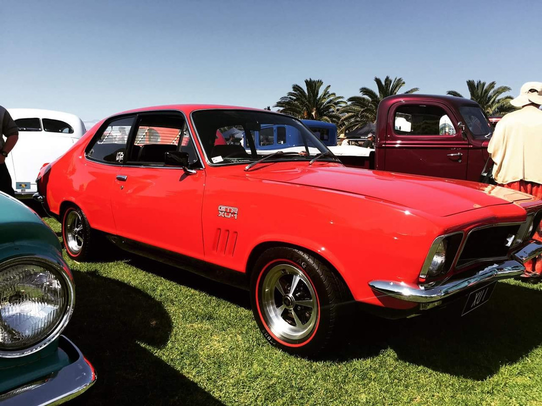 41545320_677428535968773_8610599440597647360_o