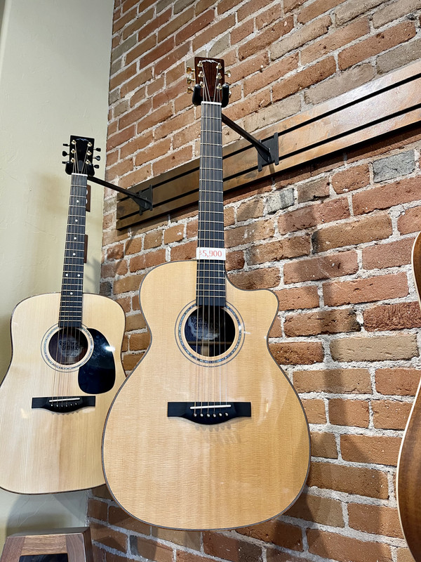 41-CA1-F49-D580-4-F3-C-8-B74-D0-E8-BF270