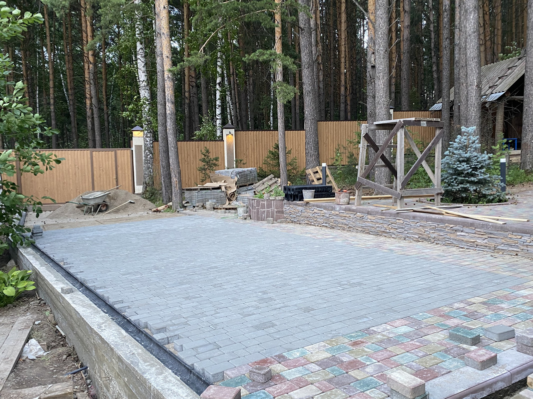 8168BF10-EF58-40D4-868A-AA2A4731BE05