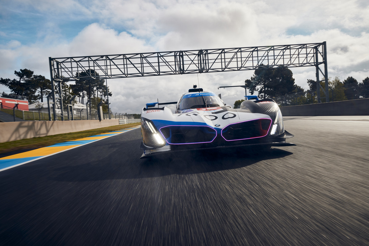 P90554327_highRes_le-mans-fra-4-5-may-