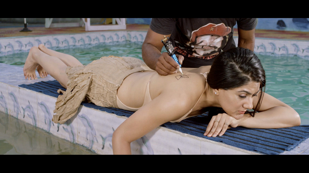 Sakshi Chaudhary - Magnet Movie Scene 1080p Blu-ray.mp4_snapshot_00.20.830
