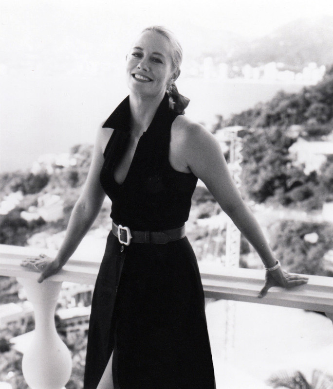 CybillShepherd_b66