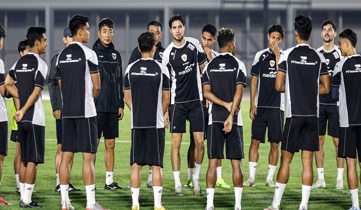 Timnas Indonesia Mulai Latihan di Stadion Madya, Kevin Diks Langsung Tampil Solid!