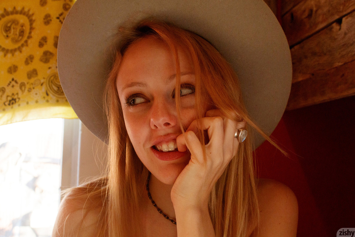 full_044_1208181254402833