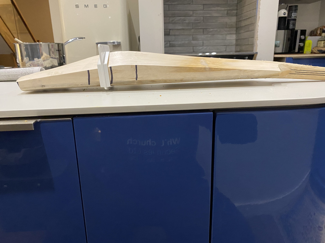 33004347-0FAB-42E7-9F84-127F19775D83