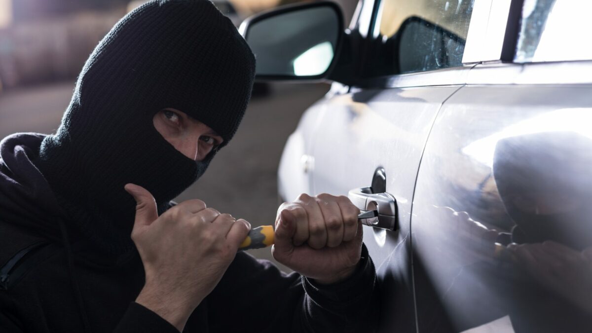 Traficantes y ladrones deberán declarar sus ingresos en Estados Unidos