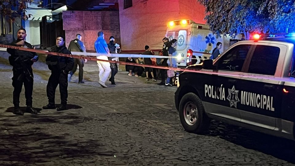 Encuentran muertos a hombre y mujer en casa abandonada de Jalisco; tenían impactos de bala