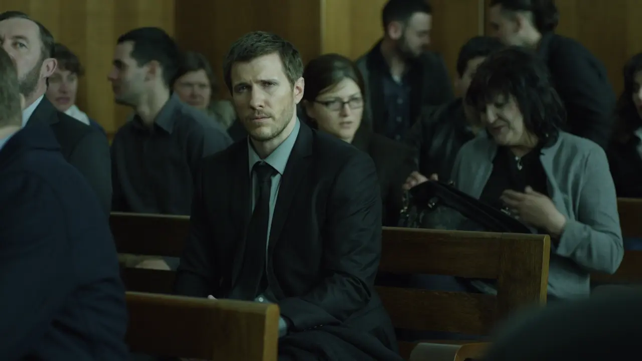 Absentia.S01E01.Comeback.1080p.WEBMux.ITA.ENG.DDP5.1.x264-BlackBit[screenshot 1]