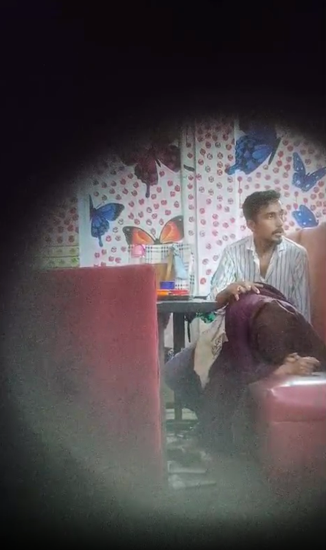 Desi Muslim Girl Sex with Lover in Restaurant