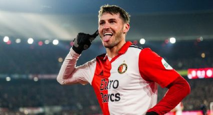 Gol de Santiago Giménez no evita eliminación del Feyenoord; un jugador fue agredido desde las gradas