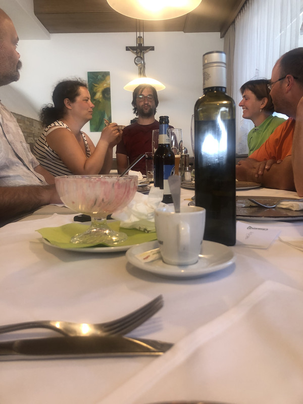 D8992773-E8B6-41AB-916D-9C7896F884BE