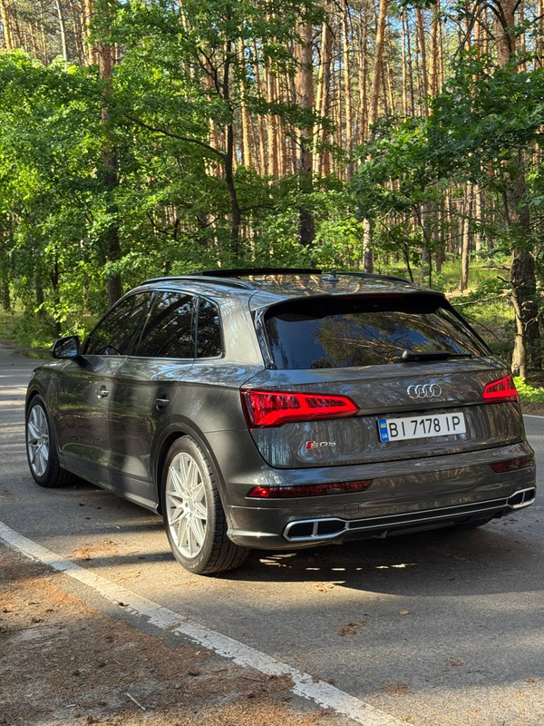 Audi sQ5 — фото 4