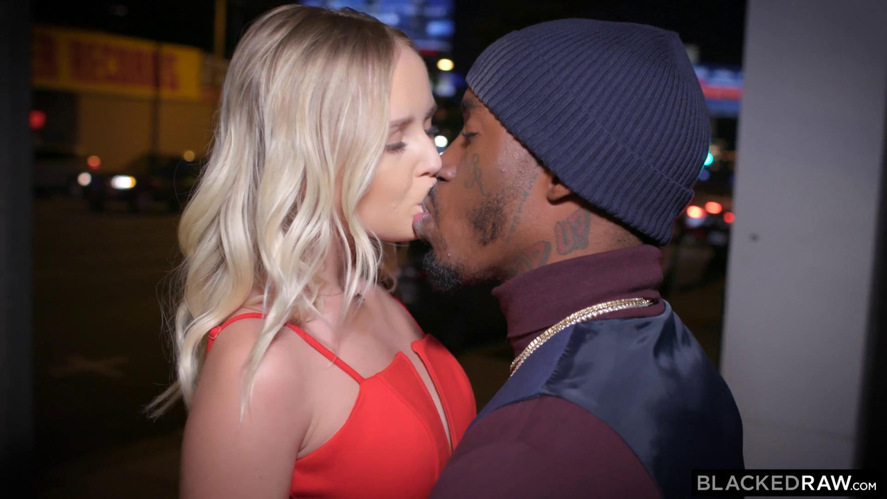 vlcsnap-2023-12-08-22h12m31s828