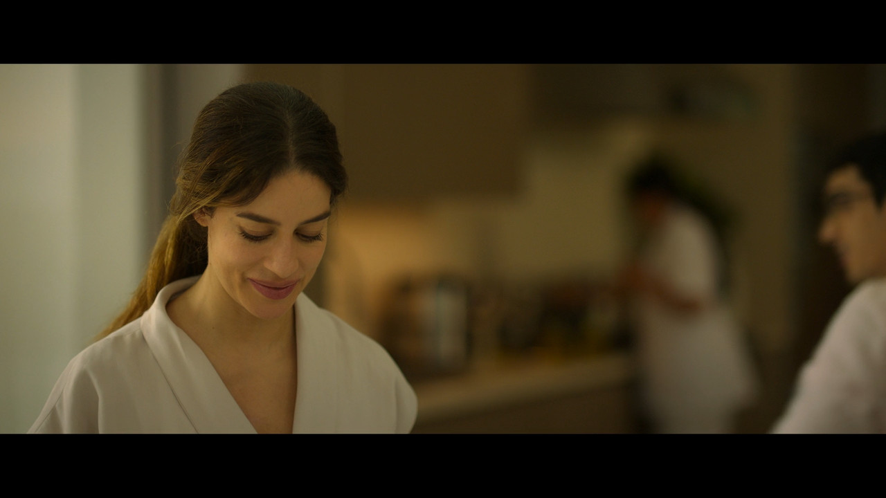 Fake Profile 2025 S02E01 NF 1080p WEB DDP x264-NM21vi.mkv_snapshot_24.07.446