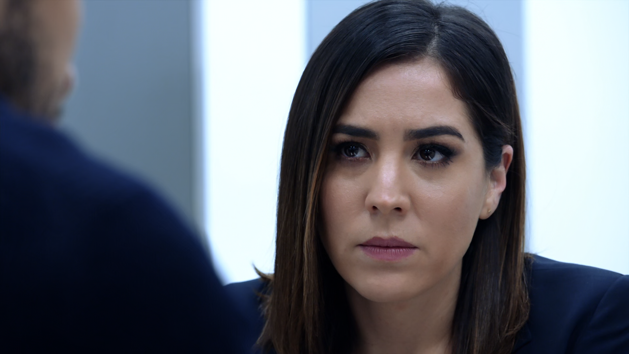 Blindspot.S03E16.Artful.Dodge.1080p.10bit.BluRay.AAC5.1.HEVC-Vyndros.mkv_snapshot_17.22_[2020.12.26_