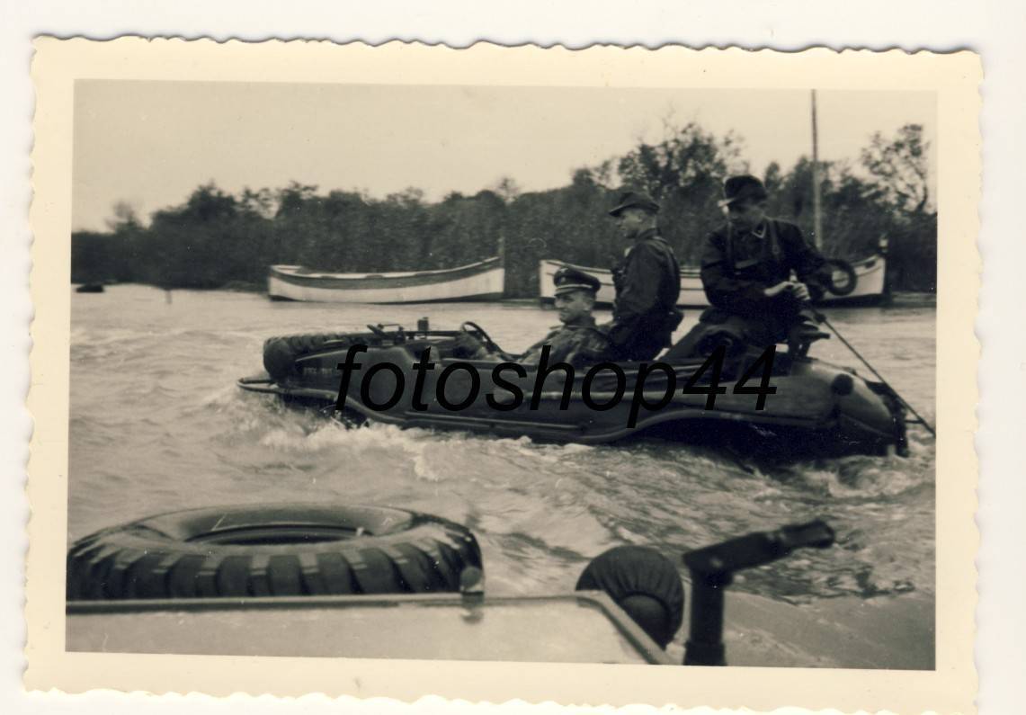 Elite DR VW Schwimmwagen Schwimmkübel Tarnunifor