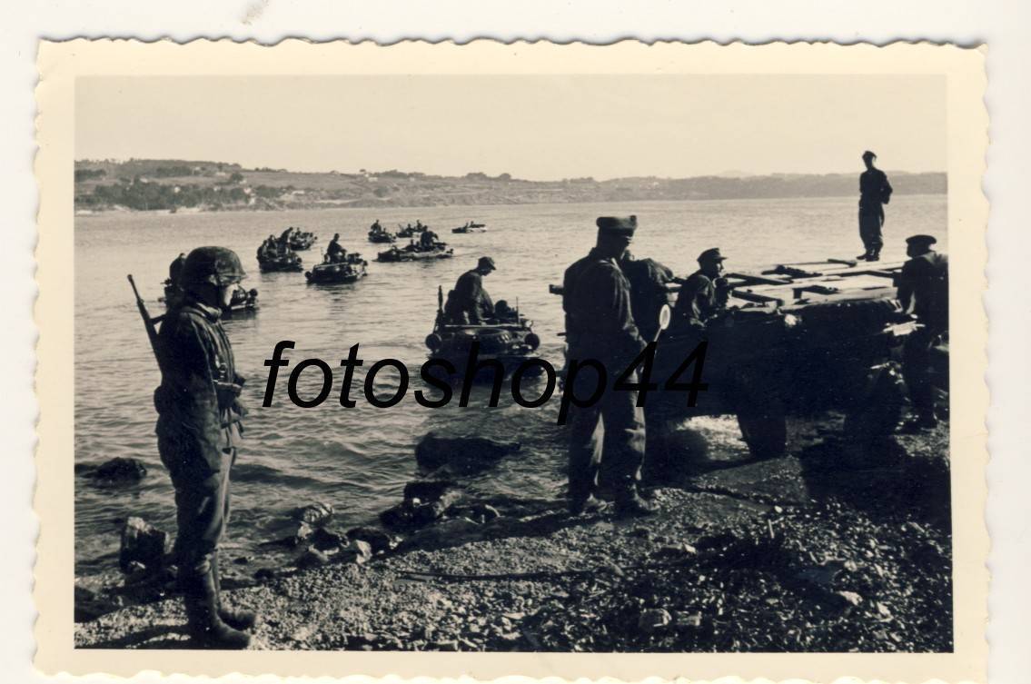 Elite DR VW Schwimmwagen Schwimmkübel Tarnunifor