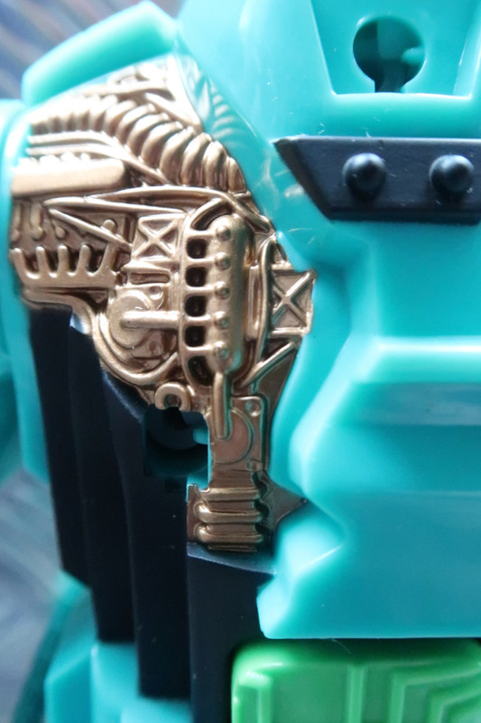 Different close up photo shots of the Turquoise Robot. 6-F34-EE54-E6-F6-40-A1-A162-4-F146-AB7-B39-F