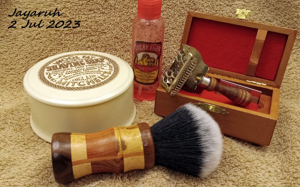 [Image: sos230702.jpg]