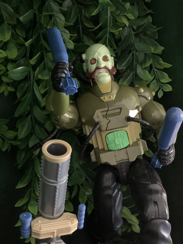 Green Robot ready and waiting to use his Mortar. 5-E56-CF01-B5-FD-4181-B447-1-FF5-F6-A9-F5-DC