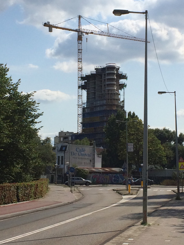 0166F706-7501-4C31-92BE-3DAE60A02F1D