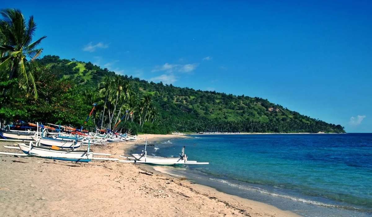 Menelusuri Keindahan Pantai Pandanan yang Sangat Luar Biasa dan Indah