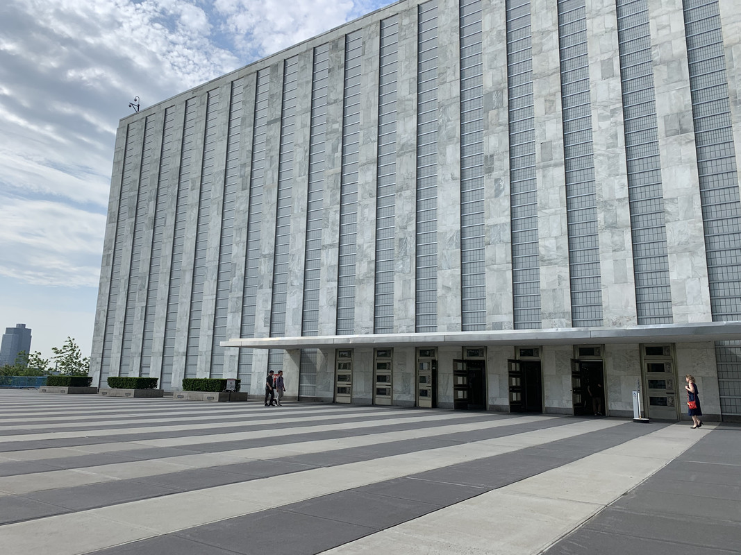 38DC0BDC-1F7F-401C-BEE9-C006DFE6F675