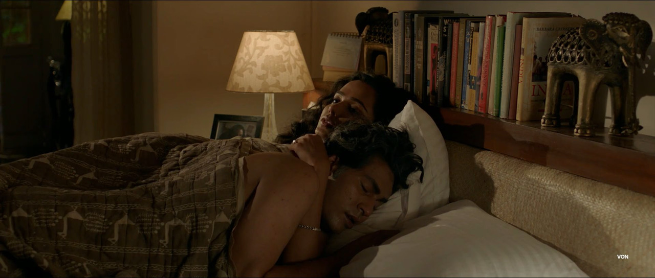 Ghawre Bairey Aaj.2019.1080p.mkv_snapshot_01.03_[2021.08.01_11.13.50]