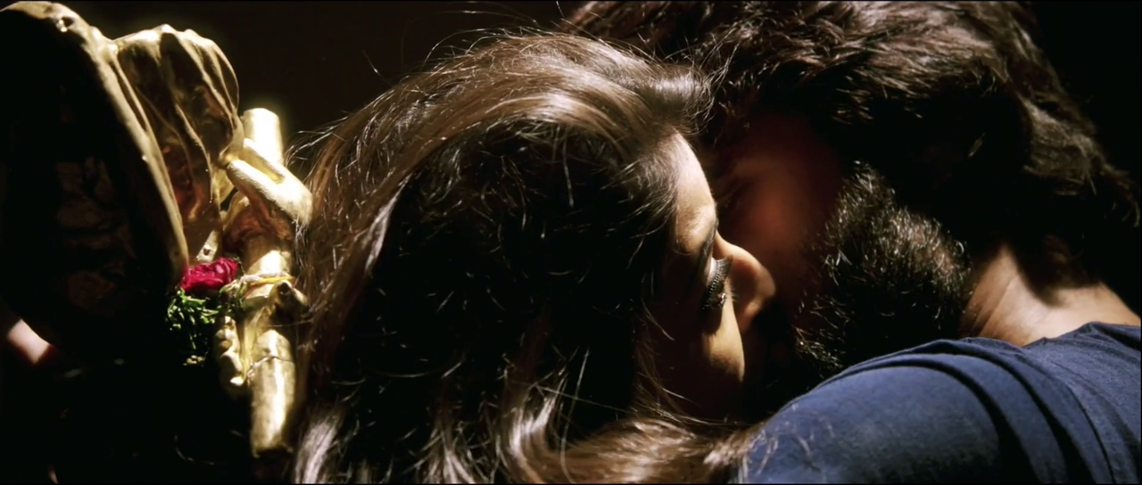 vlcsnap-2025-04-22-23h43m04s687