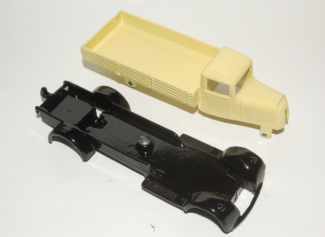 Dinky 25a wagon 2 - 17