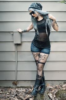 full_shallowplay_01_0423C52AA8