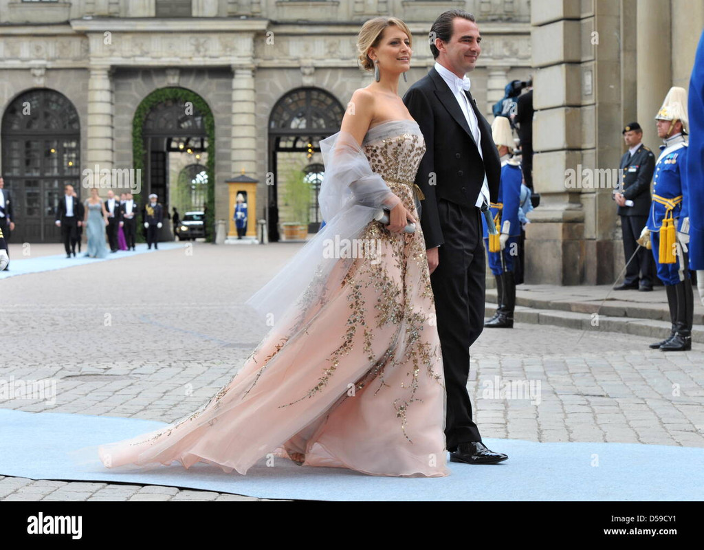 prince-nikolaos-of-greece-and-tatiana-blatnik-arrive-for-the-wedding-D59CY1