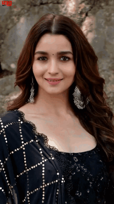 flipped-82-Sexy-Alia-Bhatt-gets-fucked-hard-by-her-cameraman.gif