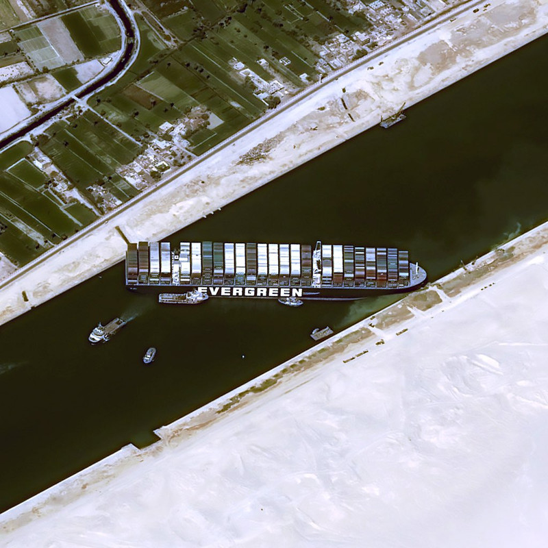 Échouage du porte container "Ever Given" dans le canal de Suez Ex-VMG7-NWYAUaqhb