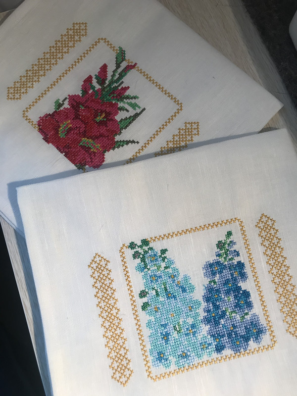 FEA1286D-52AB-491C-A536-7740232D39A4