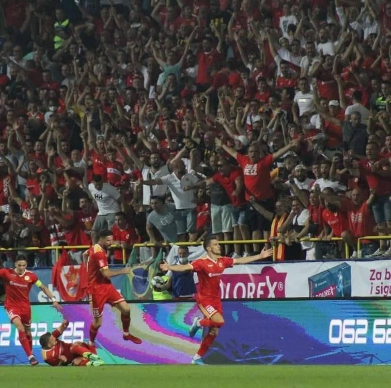 07761723-8654-4C03-BFAA-0EE4172CD9FC