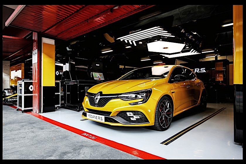 2019 Renault Megane RS Trophy (11)