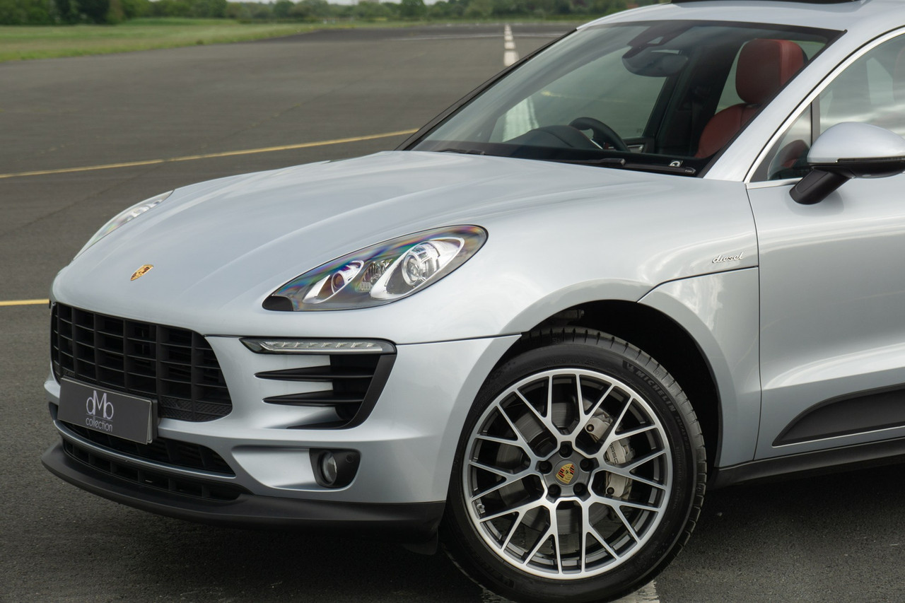 2017 porsche macan 6a02f5700f978